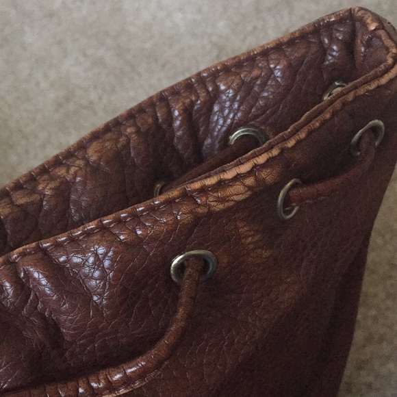 LD Drawstring Bucket Purse - Picture 5 of 7